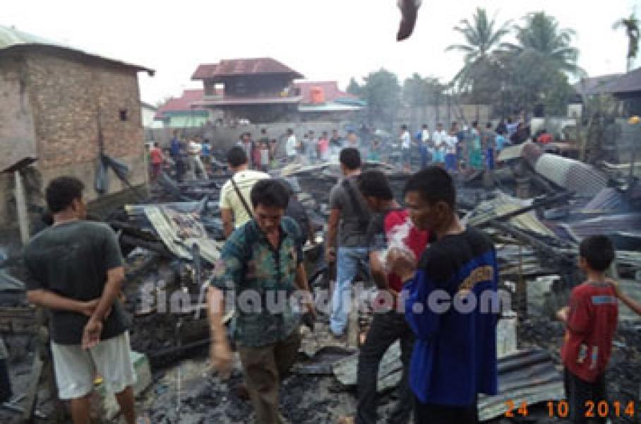 10 Rumah di Kelurahan Tanjung Rhu Ludes Terbakar