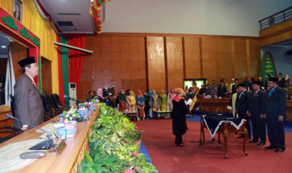 Tiga Pimpinan DPRD Siak Priode 2014-2019 Resmi Dilantik
