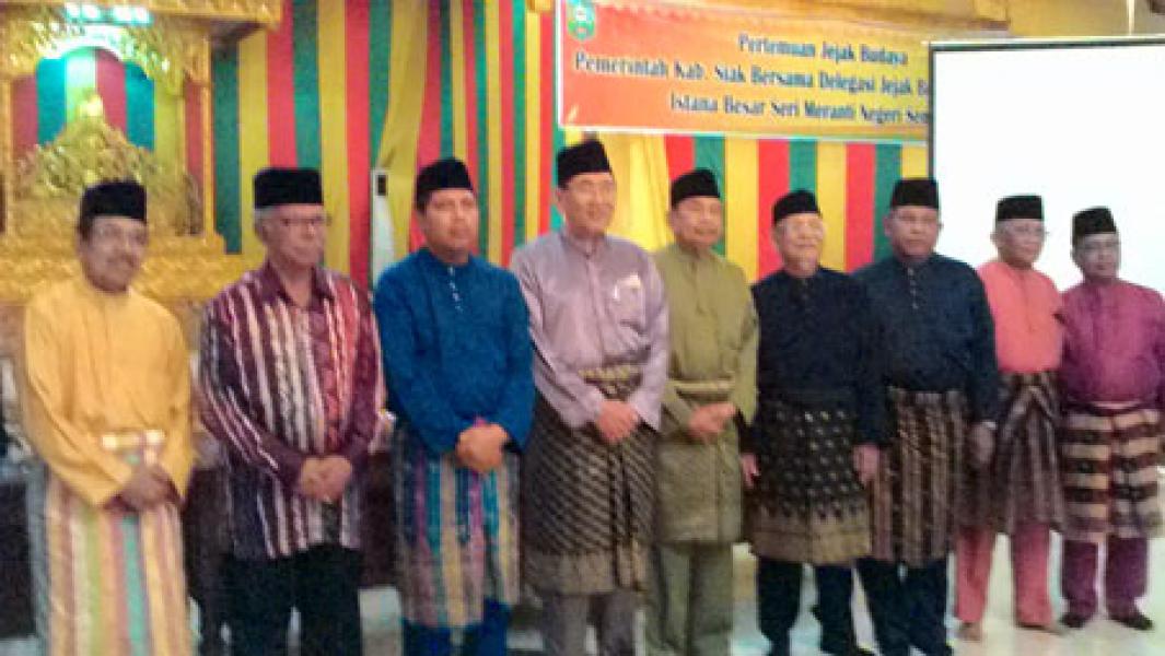35 Kerabat Istana Sri Menanti Negeri Sembilan Berkunjung ke Siak