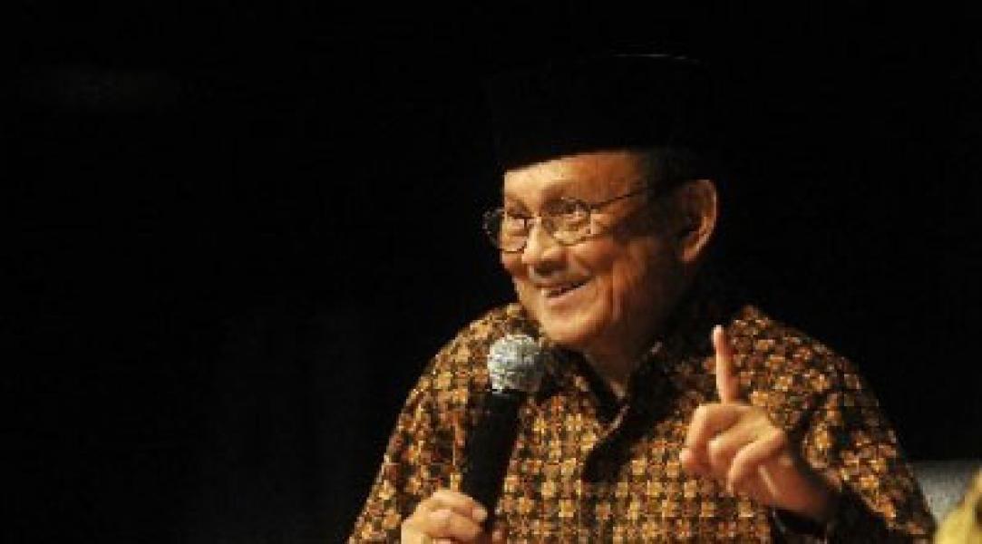 BJ Habibie Dikabarkan Masuk Rumah Sakit
