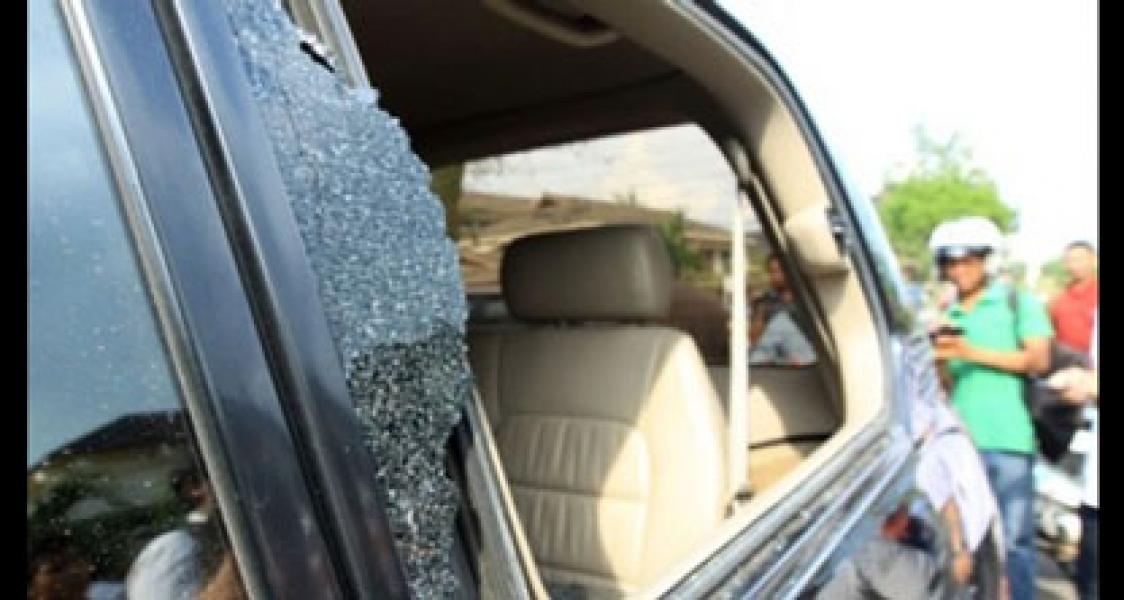 Bandit Pecah Kaca Beraksi di Parkiran Dinas Kesehatan Inhu