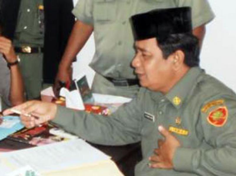 Bupati Bintan Terkesima Saksikan Tarian SKM Meranti Pada Helat BCF