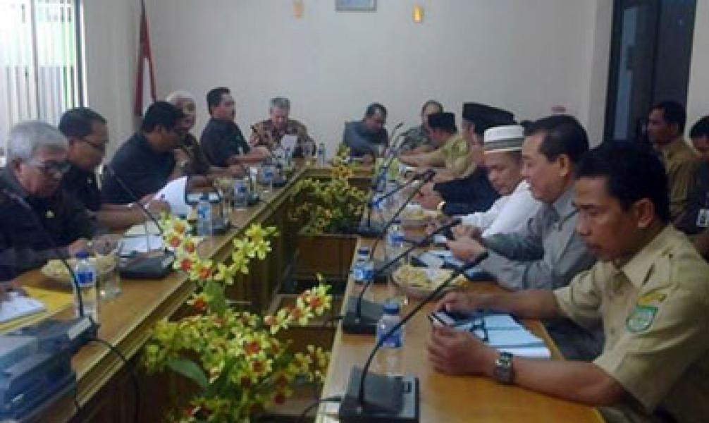 Bupati Rohul Apresiasi Kerjasama Kemenag-Australia Akreditasi Madrasah