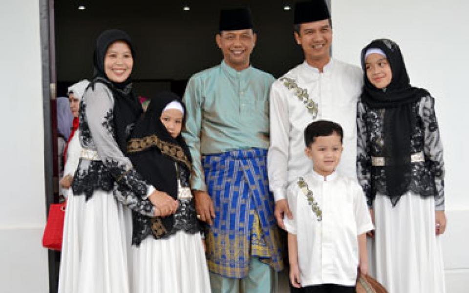 Bupati Rokan Hilir Gelar Open House di Kediamanya