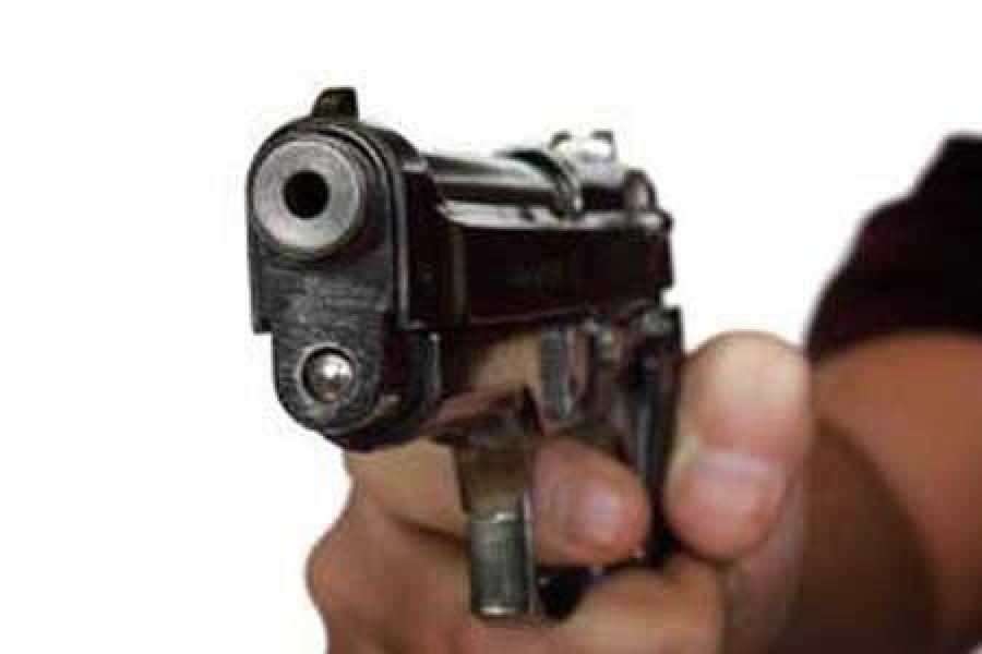 Pelaku Rampok Diduga Menggunakan Senpi Jenis FN