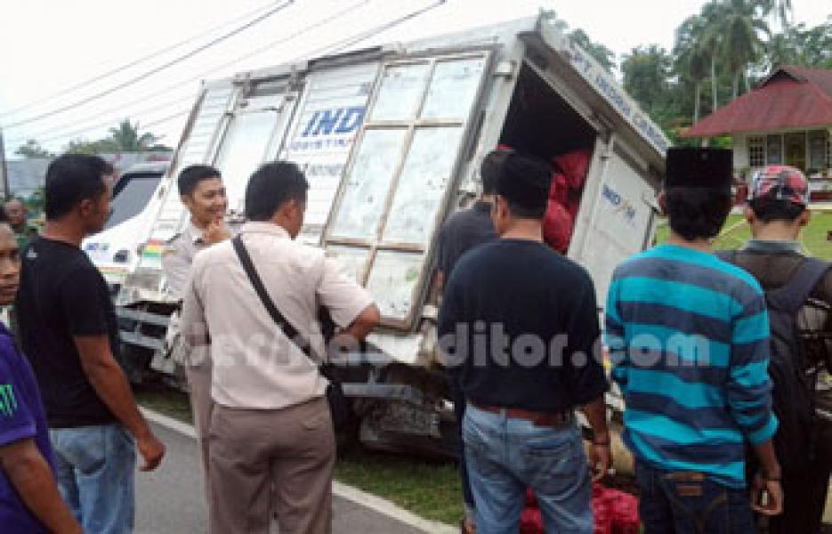 Pemilik Mobil dan PT Indah Kargo Saling Lempar Tanggungjawab