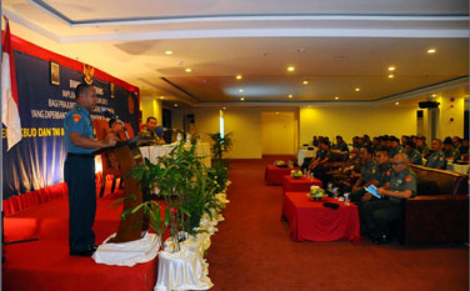 Prajurit TNI Dibekali Pengetahuan Kurikulum 2013