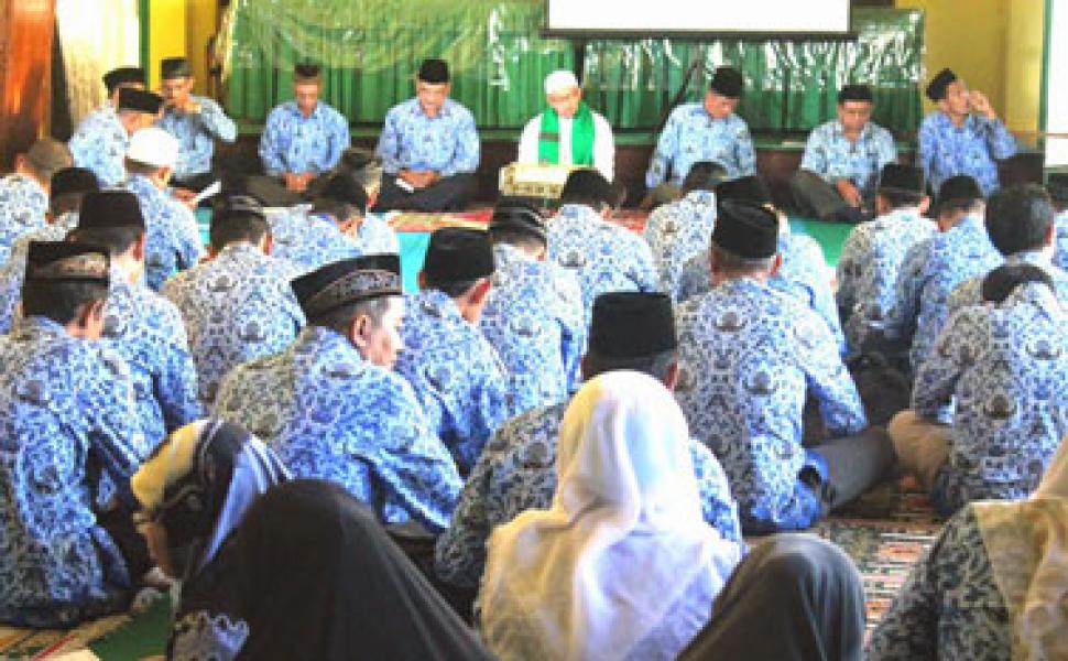 Sekdakab Siak Imbau PNS Ikuti Tausiah Agama Setiap Jumat