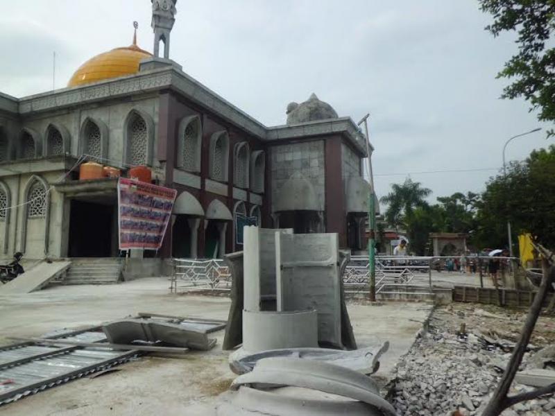 Setahun Lebih Pemprov Riau Terlantarkan Pembangunan Masjid Raya