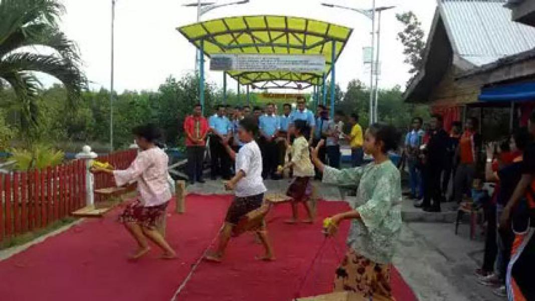 `Ayak Sagu` Tari Persembahan dalam Bokor River International Reggae Festival