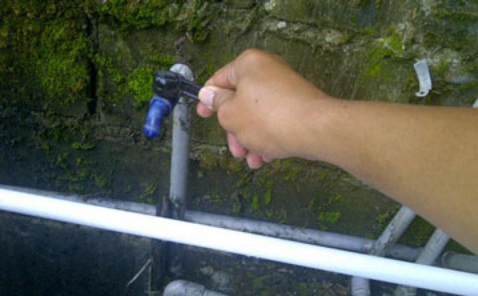 Air PDAM Tak Mengalir Tiga Hari, Warga Sekip Hulu Terpaksa Mandi di Sungai