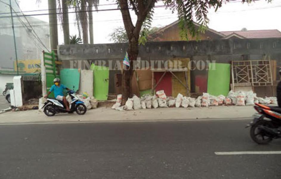Bangunan Langgar GSB, Satpol PP Pekanbaru Disinyalir Bermain