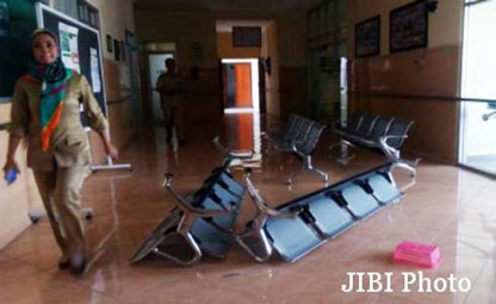 Biarkan Tiga Pasien Meninggal, Puskesmas Diserang Massa