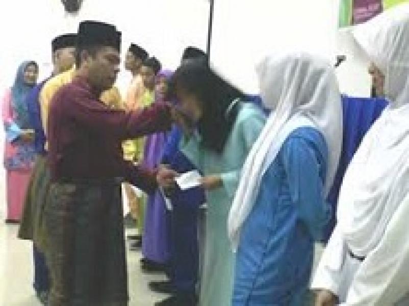 Disdik Pekanbaru Kembali Serahkan Zakat Profesi Guru