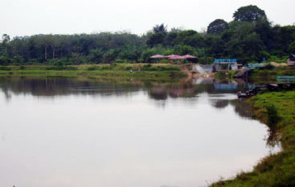 Habiskan Dana Hampir Rp1 Milyar Anggaran Prasarana Pariwisata Danau Menduyan Dipertanyakan