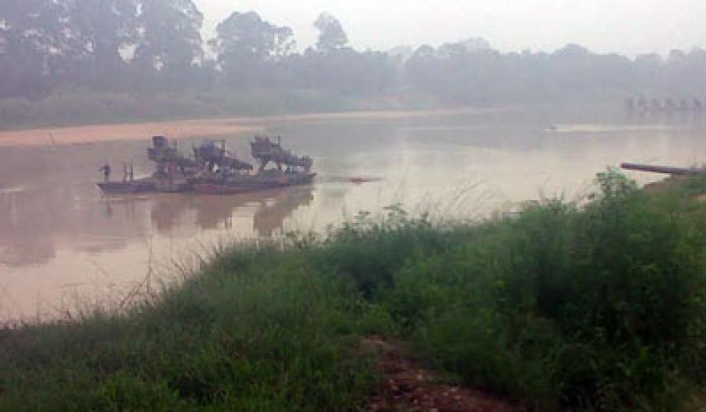Hanya Miliki Rekom, Distambnen Inhu Hentikan Penambangan Batu Pasir di Desa Danau Baru