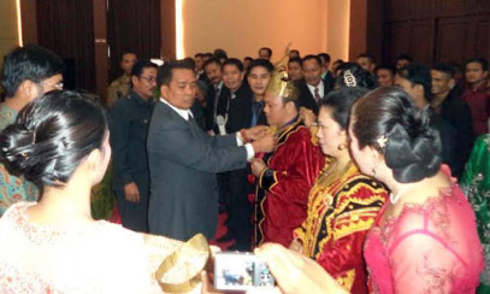Kaban Kesbangpol Lantik Pengurus Organisasi Nias Utara Riau