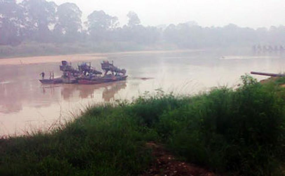 Penambangan Pasir di Desa Danau Baru Diduga Ilegal