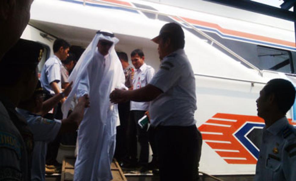 Pj Bupati Sambut Kedatangan 52 Jamaah Haji Meranti di Pelabuhan Tj Harapan