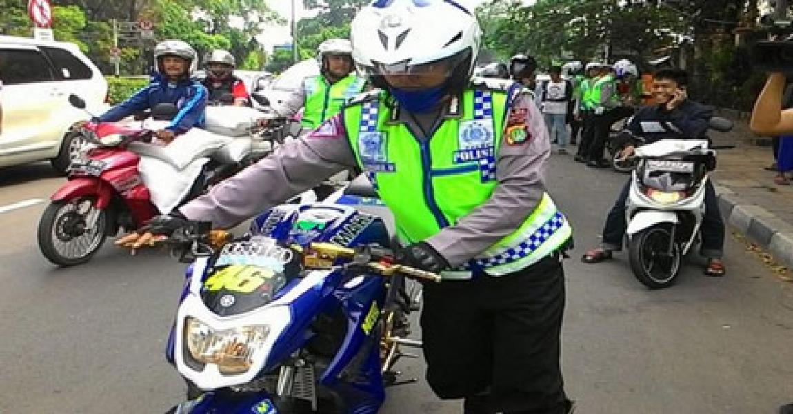 Polisi Dilarang Tilang Kendaraan Telat Bayar Pajak