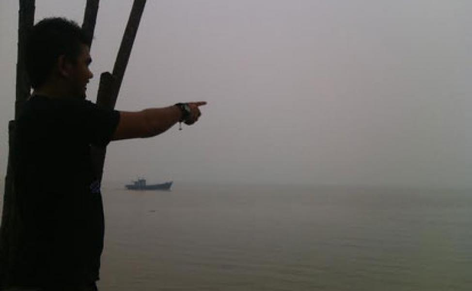 Pulau Rangsang Kembali Hilang Terhalang Kabut Asap, Aktivitas Warga Tetap Normal