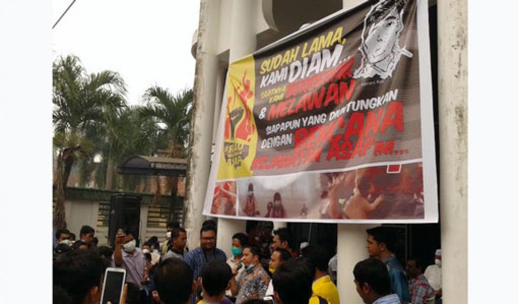 Rakyat Riau Tagih Janji Jokowi Tuntaskan Kabut Asap