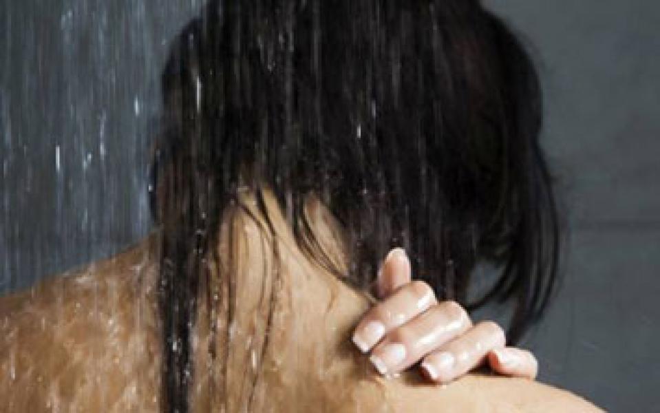 Rekam Perempuan Mandi, Pria Pengangguran Dilapor ke Polisi