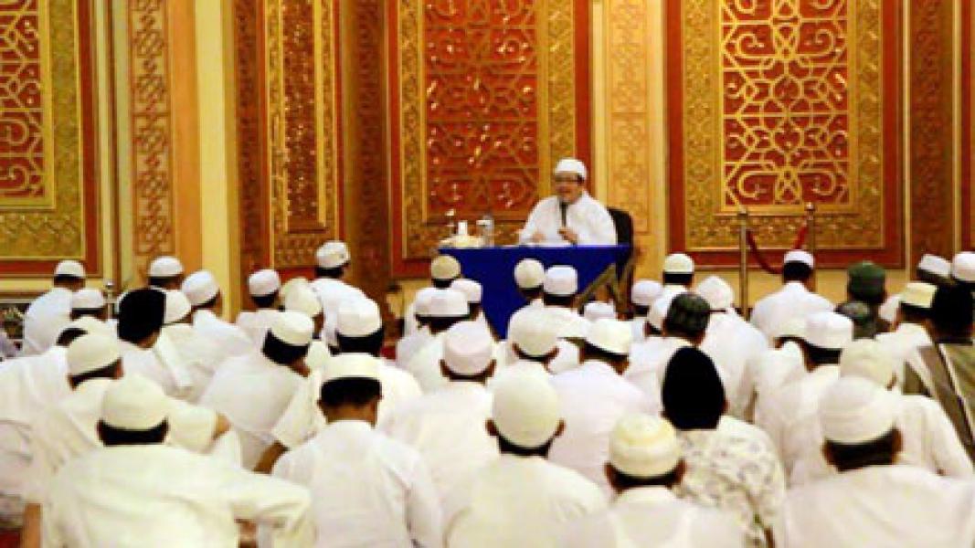 Ribuan Umat Islam di Rohul Ikuti Tabligh Akbar di Masjid Agung