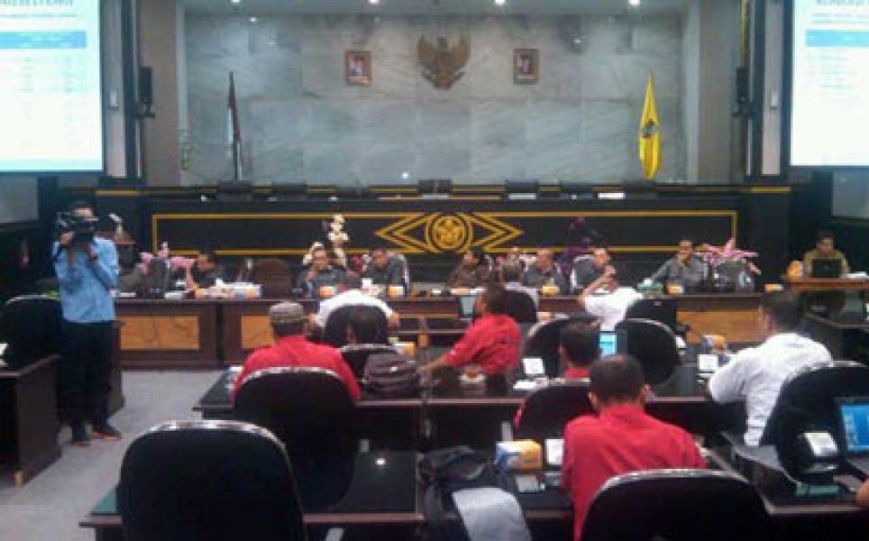 Tanya Pemadaman, Hearing PLN Tak Membuahkan Hasil 
