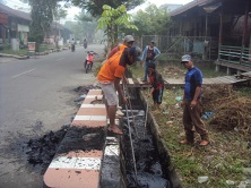 Tebal Kabut Asap Tak Surutkan Kerja DKPP Rohil
