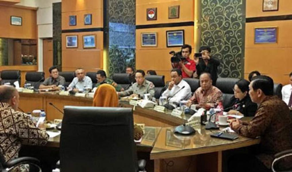 Terkait Karhutla, Plt Gubri Hadiri Undangan Rapat Menkopolhukam