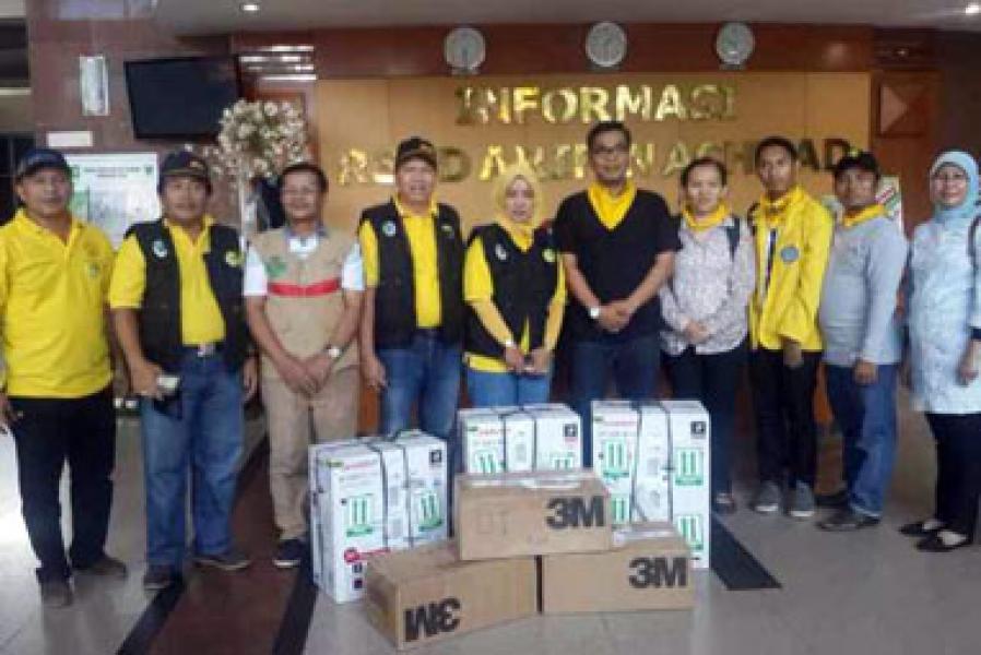 Tim LPM-UI Gelar Baksos dan Audiensi dengan Plt Gubri