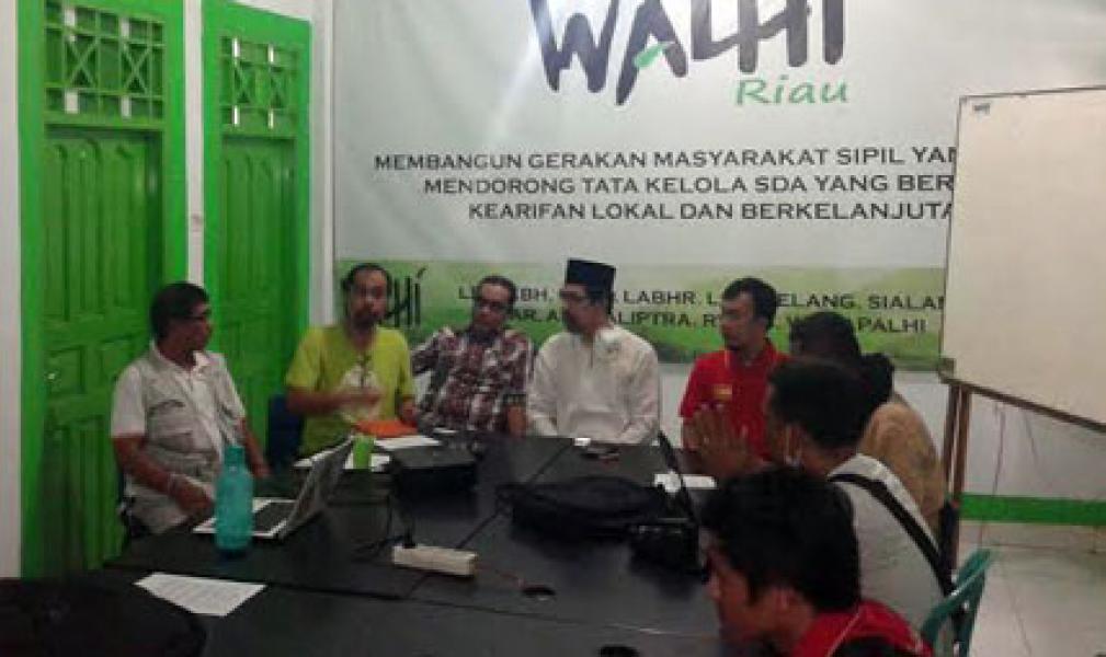 Walhi Imbau Masyarakat Riau Gunakan Hak Gugat