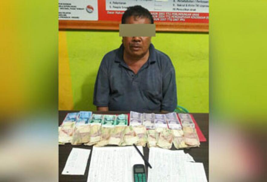 Asyik Merekap Nomor Togel, Pelaku Judi Togel Diamankan Polres Pelalawan