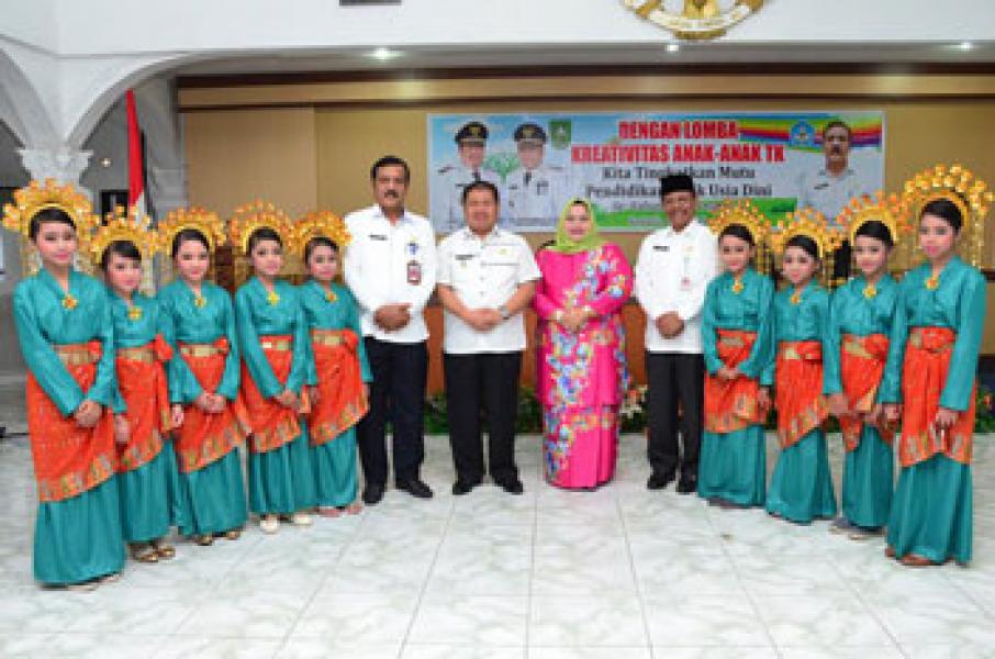 Bunda PAUD Hadiri Pembukaan Lomba Kreativitas Anak-anak TK se Bengkalis
