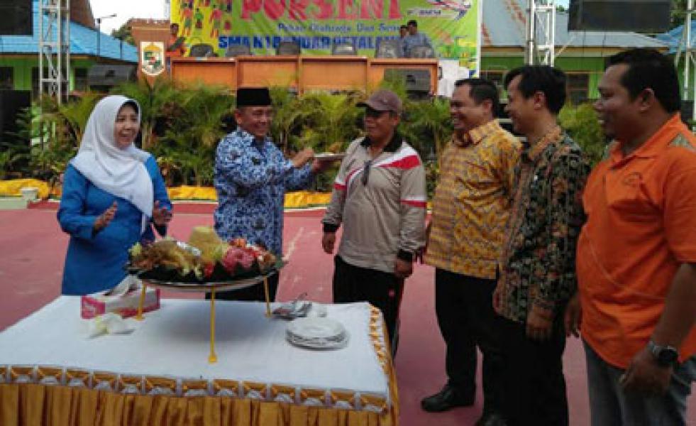 Bupati Harris Hadiri HUT Ke-11 Kecamatan Bandar Petalangan‎