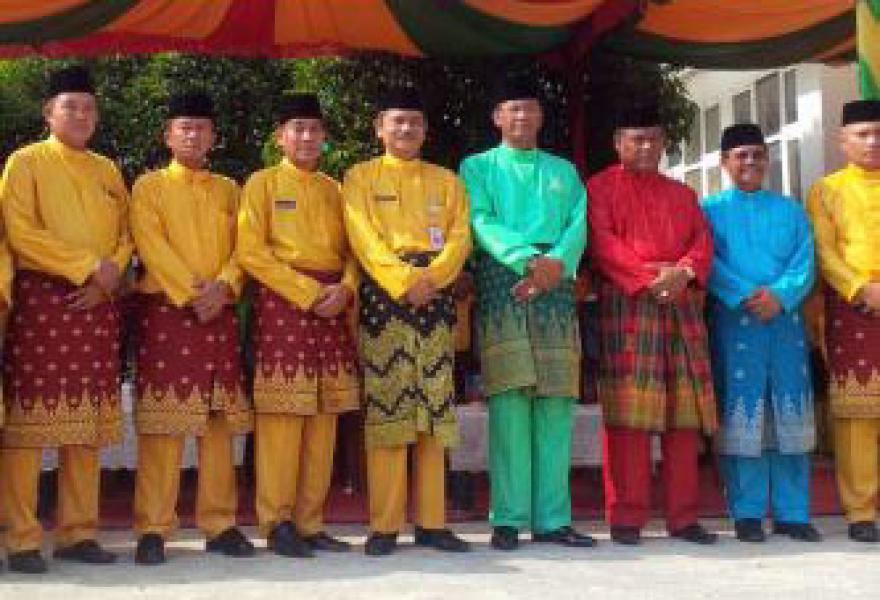 Bupati Suyatno Pimpin Apel Peringataan Hari Jadi Kabupaten Rohil Ke-17
