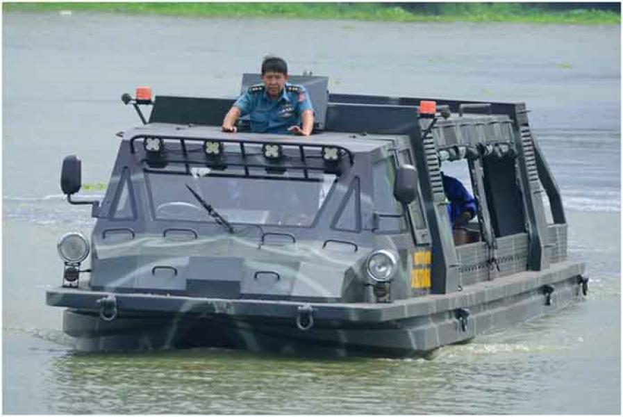 Ini Dia! Truk Amfibi Serba Guna Rancangan Dislitbangal