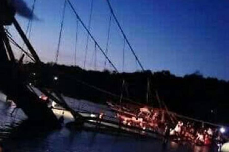 Jembatan Cinta di Klungkung Putus, Delapan Orang Meninggal Dunia