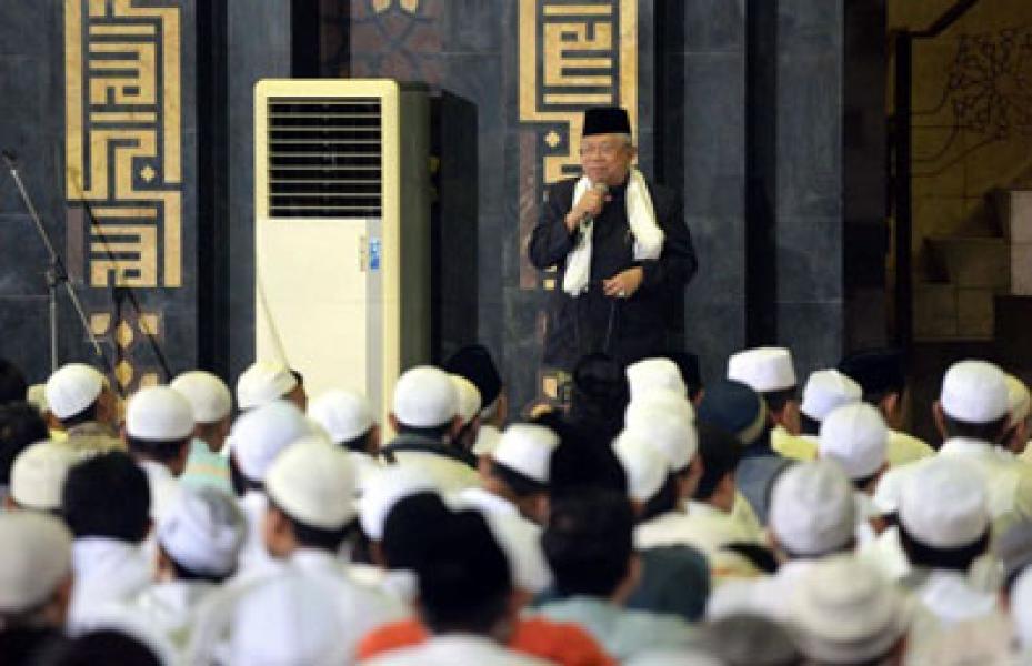 MUI, Politik Identitas, dan Siasat Melemahkan Umat Islam