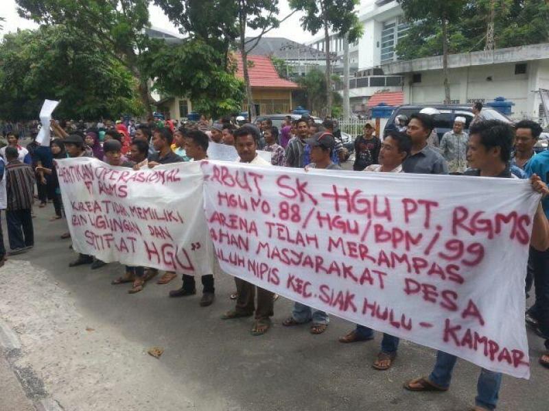 Masyarakat Desa Buluh Nipis dan Desa Lubuk Ogung Desak Cabut Izin PT RGMS