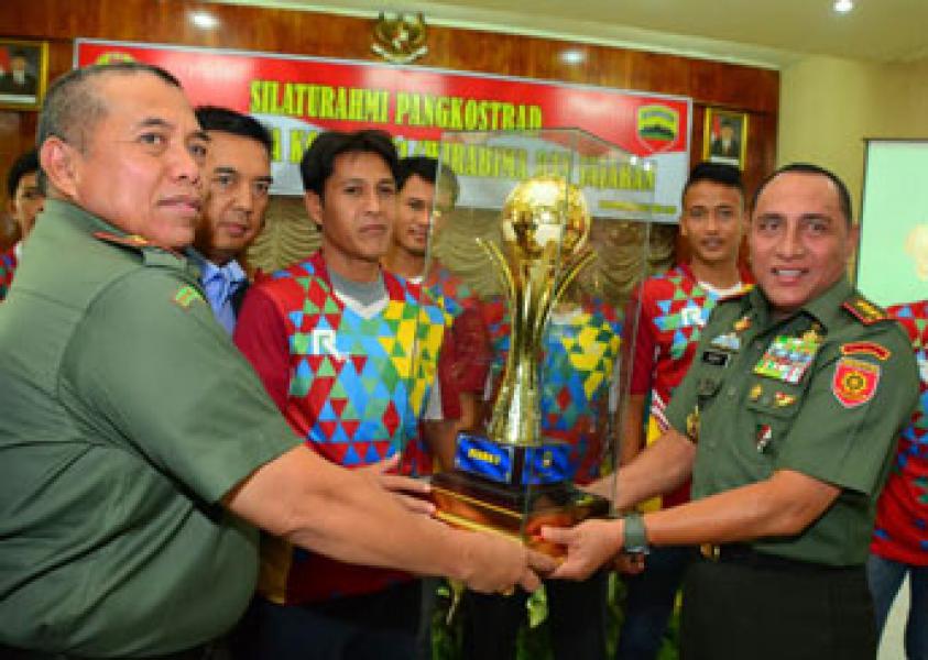 Pangkostrad Beri Pengarahan Kepada 512 Personel di Jajaran Korem 031/Wirabima