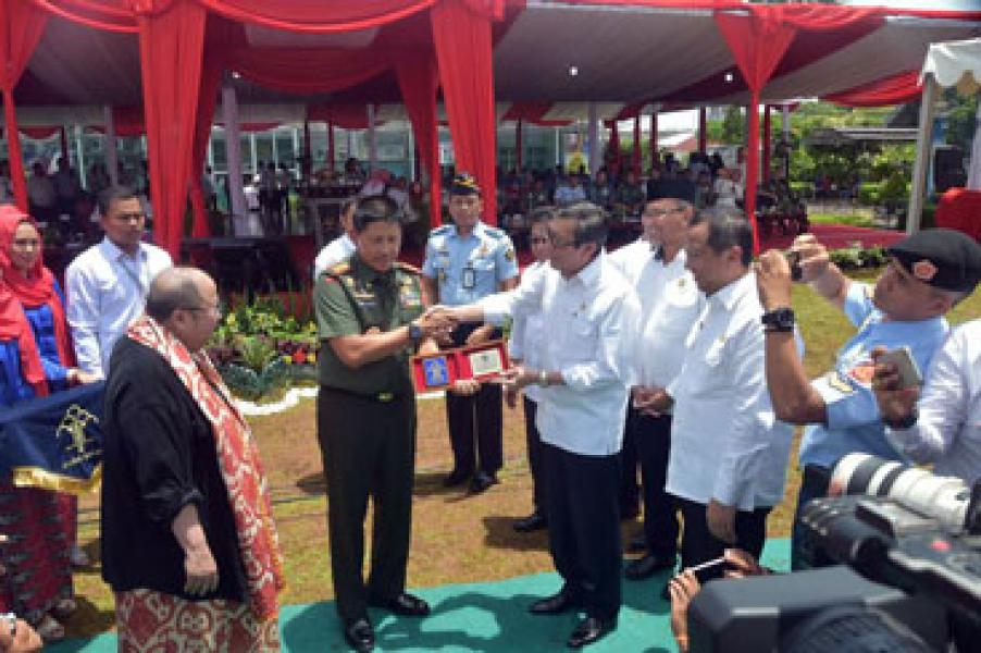 Panglima TNI: Revolusi Mental Jadikan Manusia Berintegritas, Bekerja keras dan Bergotong Royong