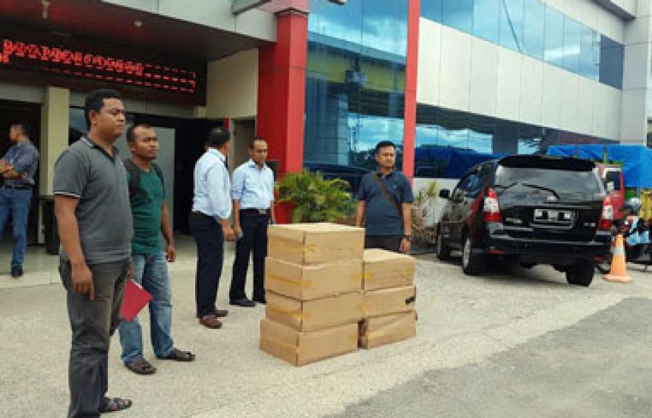 Polres Pelalawan Limpahkan BB 3277 Botol Miras dan 15 Karton Rokok Luffman Ke Bea Cukai Pekanbaru