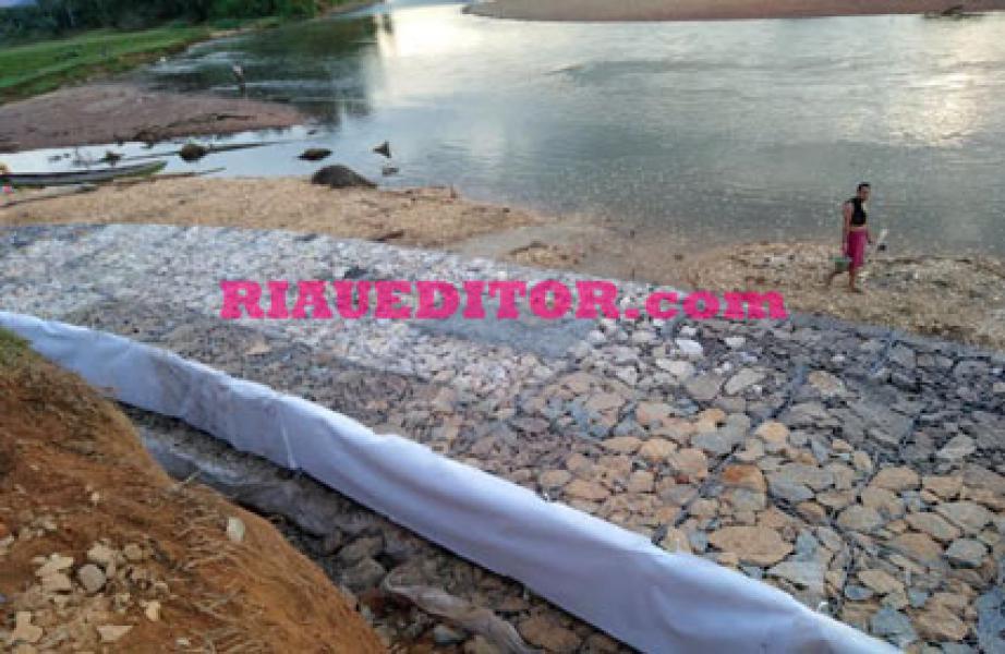 Proyek Pengaman Tebing Sungai Subayang Dinilai Asal Jadi