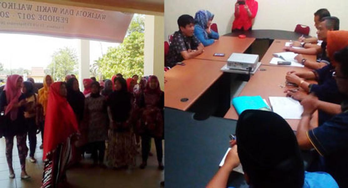 Puluhan Simpatisan SUA Serbu Kantor KPU Pekanbaru, Minta KPU Independen