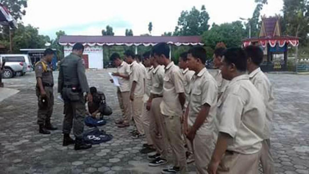 Ratusan Siswa SMK 1 Pangkalan Kerinci Bolos Saat Jam Belajar