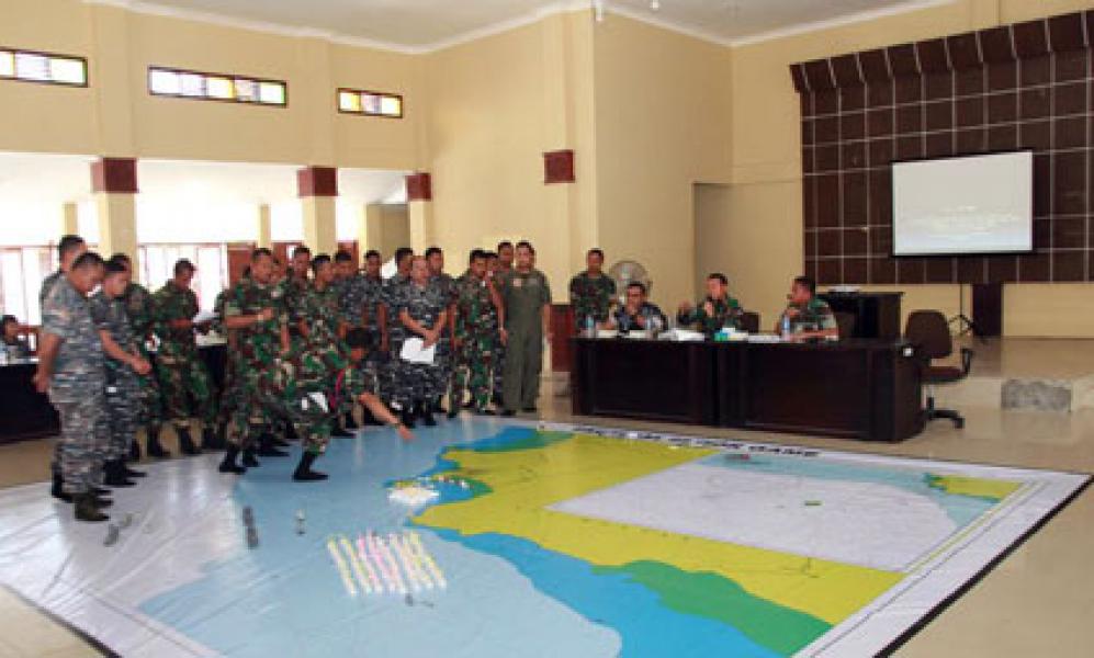 TNI AL Gelar Rakor Pelaksanaan Puncak Sail Selat Karimata 2016  