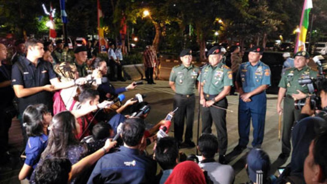 TNI Tetap Mendekatkan Diri Dengan Rakyat Melalui Seni dan Budaya