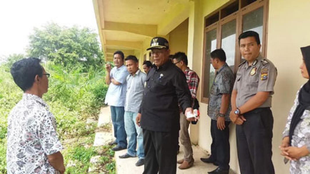 Wabup Jamiluddin Minta Stadion Bangko Pusako Difungsikan Kembali